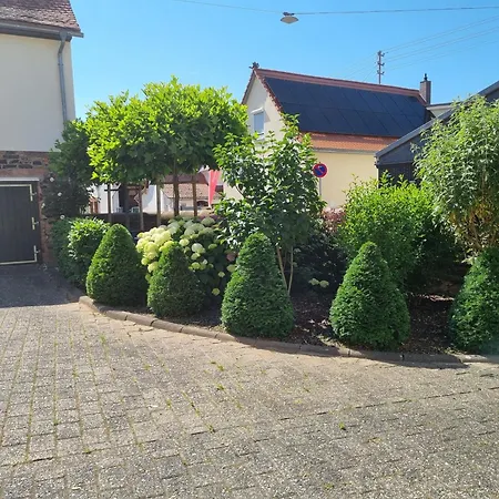 Gaestehaus Iwwerdorfer Hof Büdingen